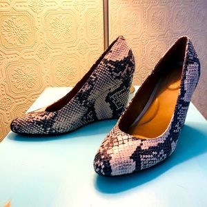 Aerosoles 🐍 women’s wedges